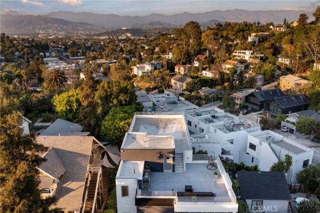 2309 Cove Avenue, Los Angeles, CA 90039