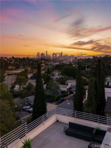2309 Cove Avenue, Los Angeles, CA 90039
