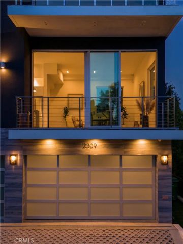 2309 Cove Avenue, Los Angeles, CA 90039