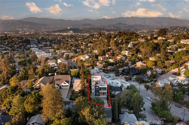 2309 Cove Avenue, Los Angeles, CA 90039