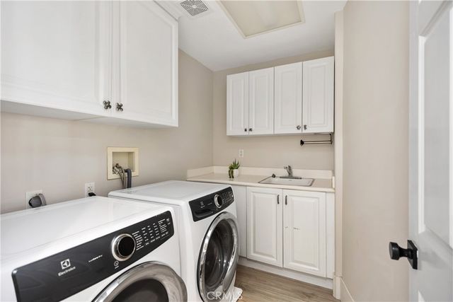 1 Roberts Drive, Coto De Caza, CA 92679