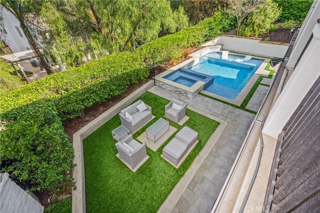 1 Roberts Drive, Coto De Caza, CA 92679