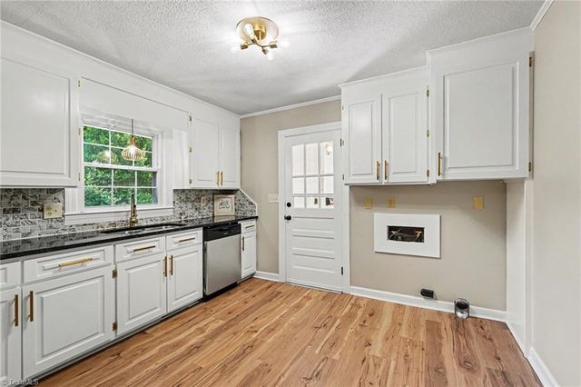 14 Dearr Drive, Lexington, NC 27292