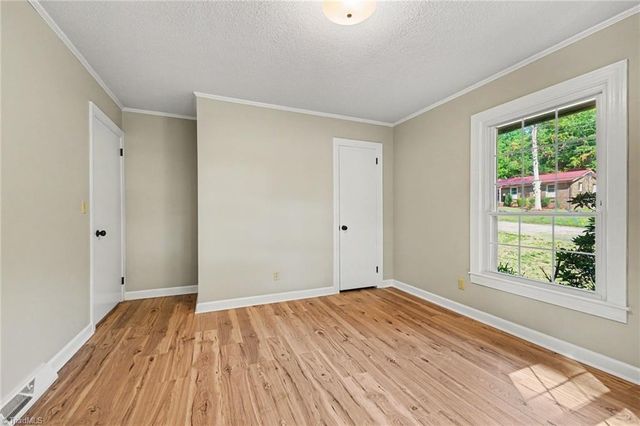 14 Dearr Drive, Lexington, NC 27292