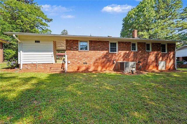 14 Dearr Drive, Lexington, NC 27292