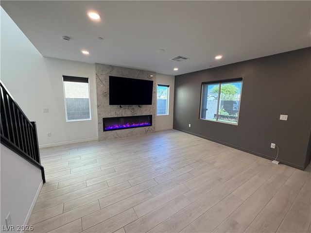 9684 Abel Cliff Street, Las Vegas, NV 89143