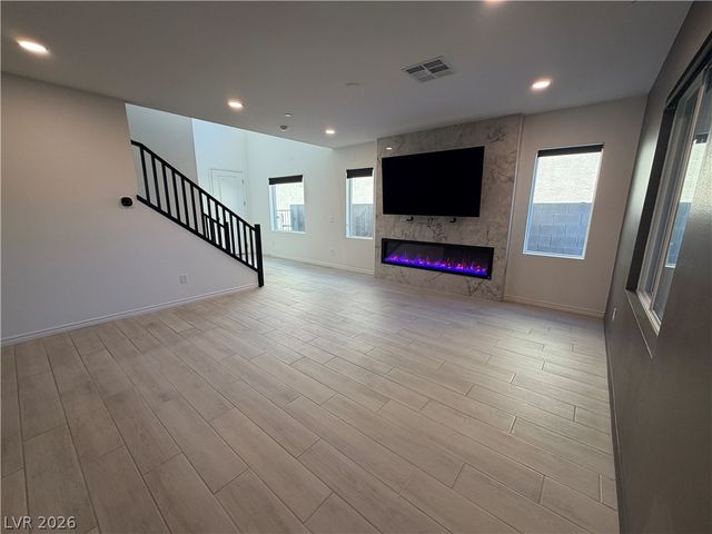 9684 Abel Cliff Street, Las Vegas, NV 89143