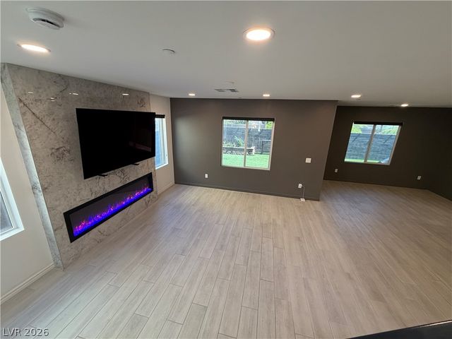 9684 Abel Cliff Street, Las Vegas, NV 89143