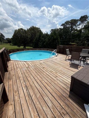 1313 Crestview Road, Winder, GA 30680