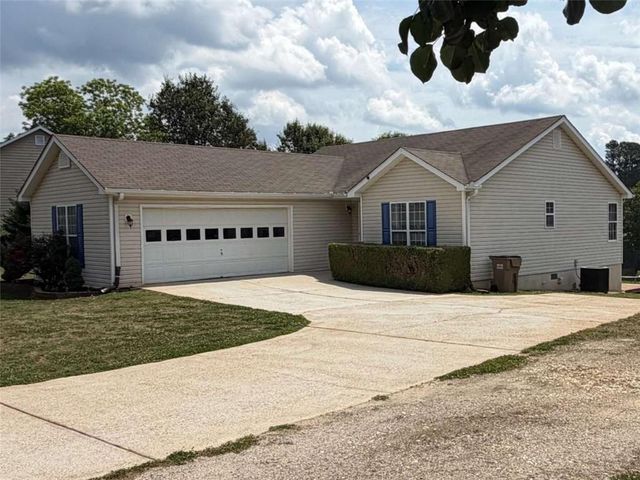 1313 Crestview Road, Winder, GA 30680