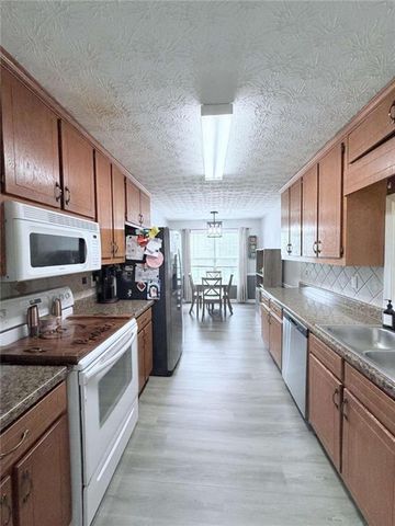 1313 Crestview Road, Winder, GA 30680