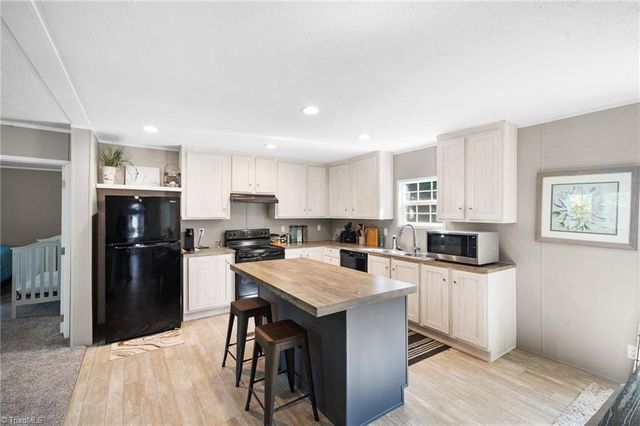 209 Longview Road, Lexington, NC 27292