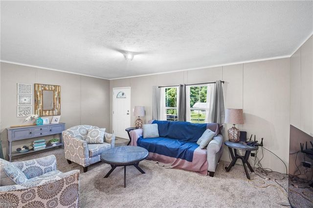 209 Longview Road, Lexington, NC 27292