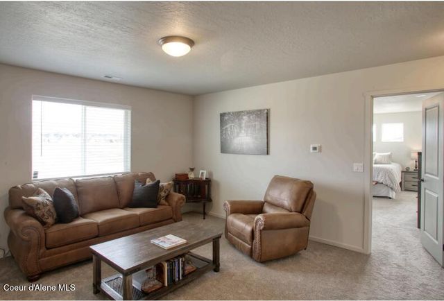 1478 N WOLLASTON DR, Post Falls, ID 83854