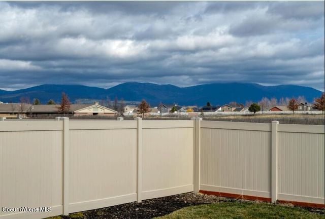 1478 N WOLLASTON DR, Post Falls, ID 83854