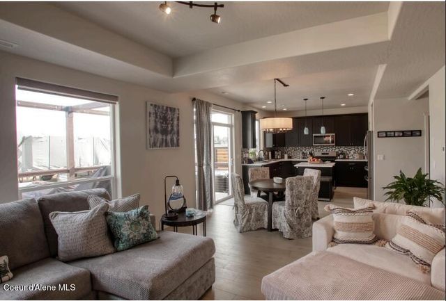 1478 N WOLLASTON DR, Post Falls, ID 83854