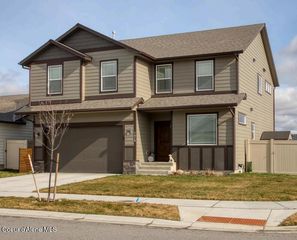 1478 N WOLLASTON DR, Post Falls, ID 83854