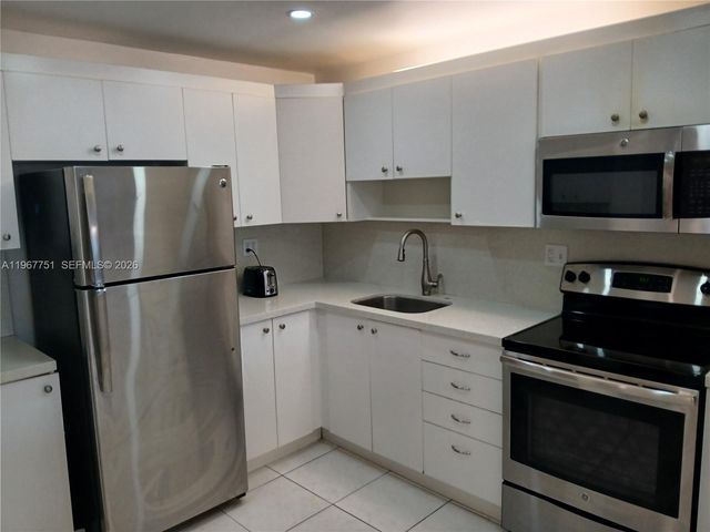 2780 NE 183rd St 1708, Aventura, FL 33160