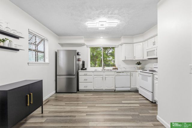 11212 Z Street, Omaha, NE 68137