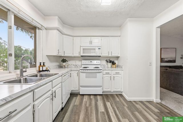 11212 Z Street, Omaha, NE 68137
