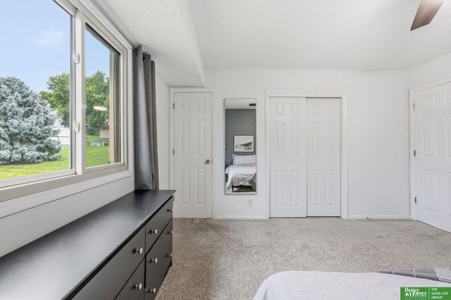 11212 Z Street, Omaha, NE 68137