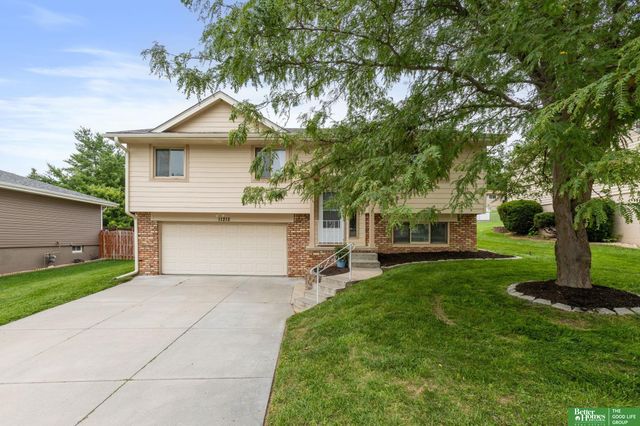 11212 Z Street, Omaha, NE 68137
