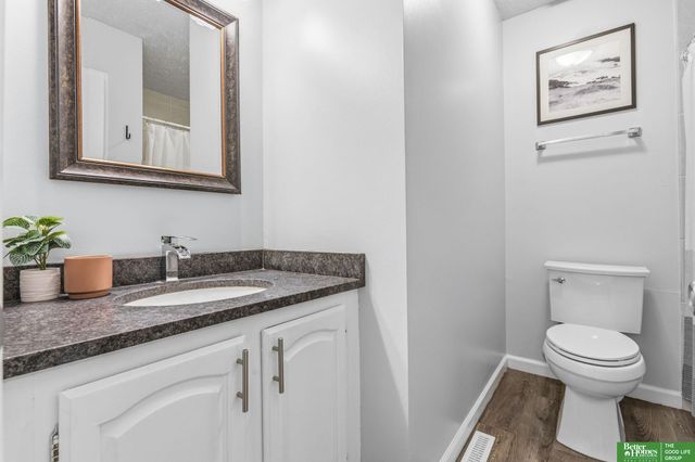 11212 Z Street, Omaha, NE 68137
