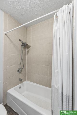 11212 Z Street, Omaha, NE 68137
