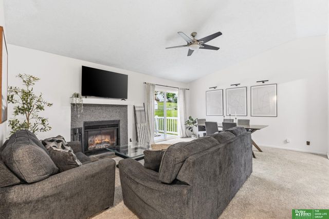 11212 Z Street, Omaha, NE 68137