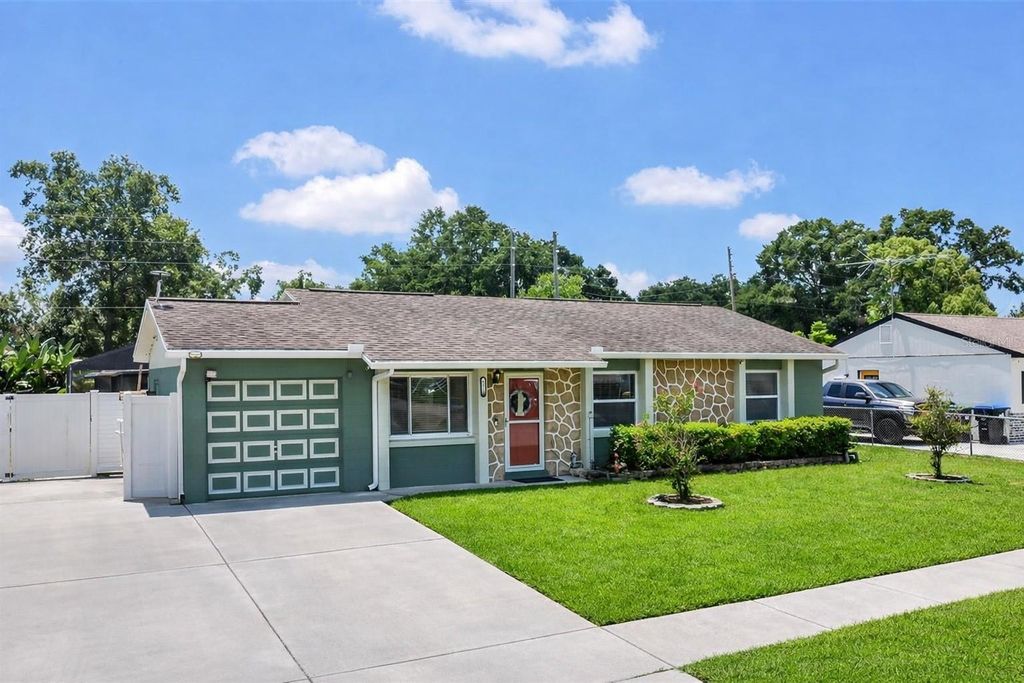 6112 FOX HUNT TRAIL, Orlando, FL 32808