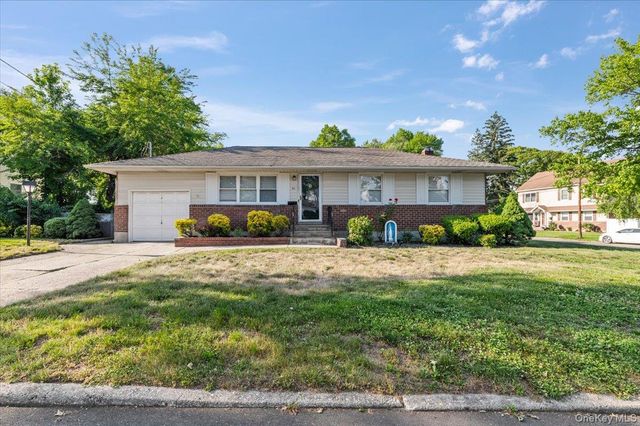 42 Larry Drive, Commack, NY 11725