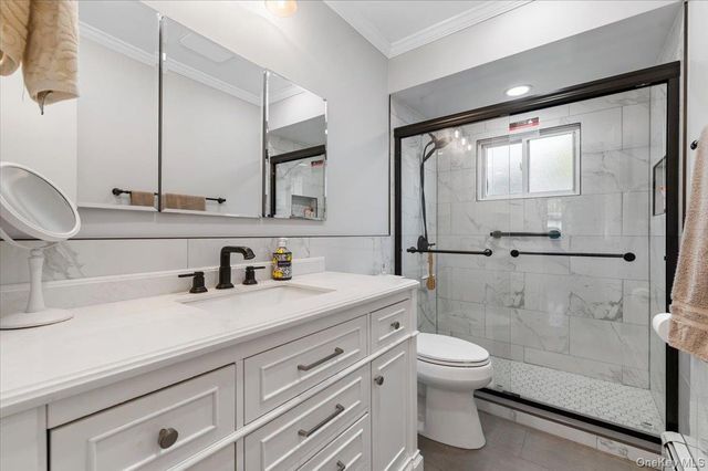 42 Larry Drive, Commack, NY 11725
