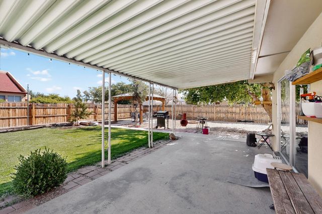 2911 Links Lane SE, Rio Rancho, NM 87124