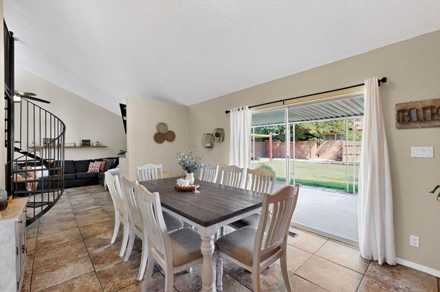 2911 Links Lane SE, Rio Rancho, NM 87124