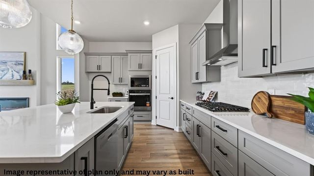8801 Hidden Meadow Drive, Edmond, OK 73007