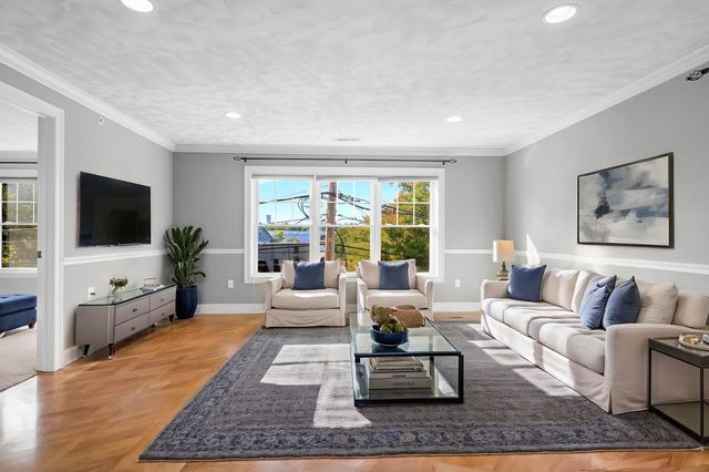 15 Church St 304, Wilmington, MA 01887