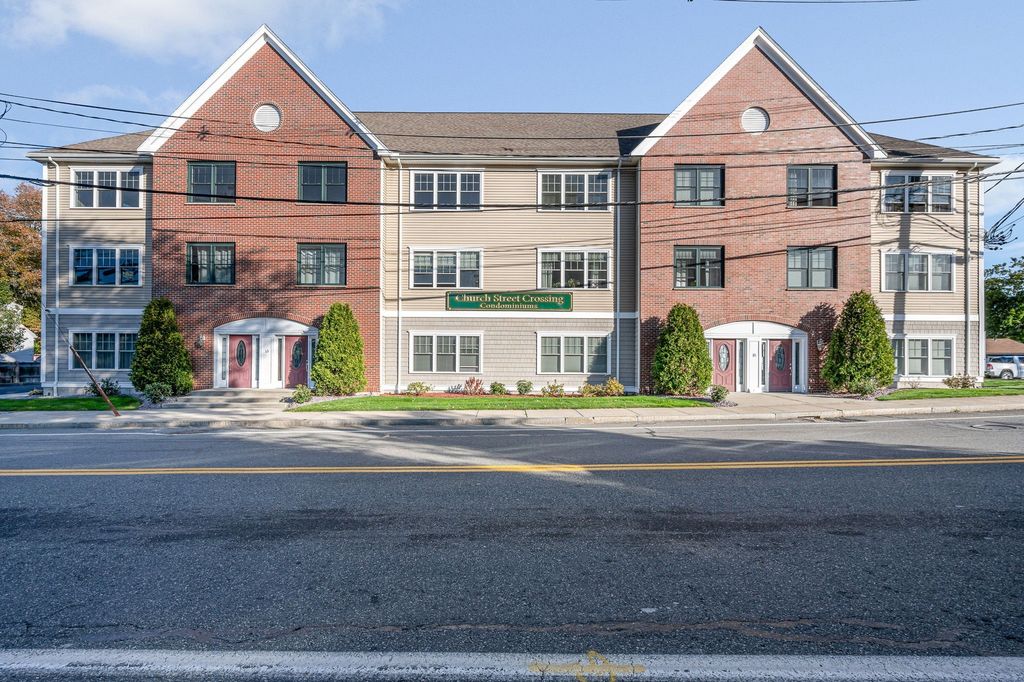 15 Church St 304, Wilmington, MA 01887