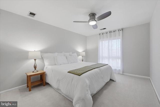 11860 S LAKES CT, Reston, VA 20191