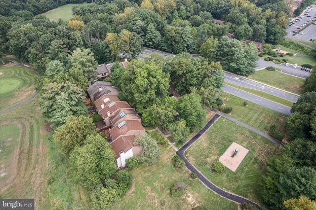 11860 S LAKES CT, Reston, VA 20191