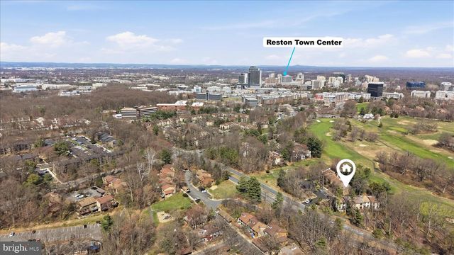 11860 S LAKES CT, Reston, VA 20191