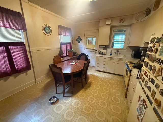 514 Parsells Avenue, Rochester, NY 14609