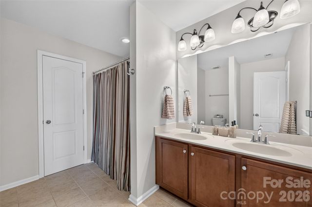 18347 The Commons Boulevard 3203, Cornelius, NC 28031