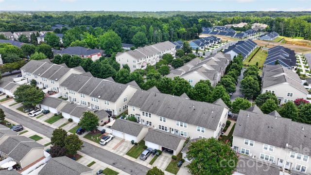 18347 The Commons Boulevard 3203, Cornelius, NC 28031