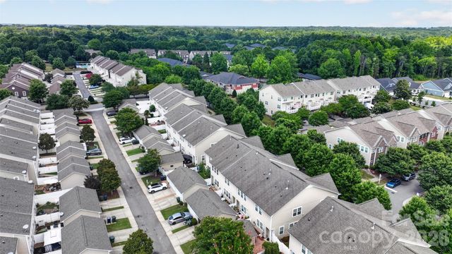 18347 The Commons Boulevard 3203, Cornelius, NC 28031