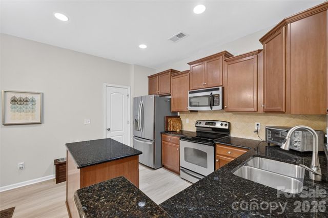 18347 The Commons Boulevard 3203, Cornelius, NC 28031