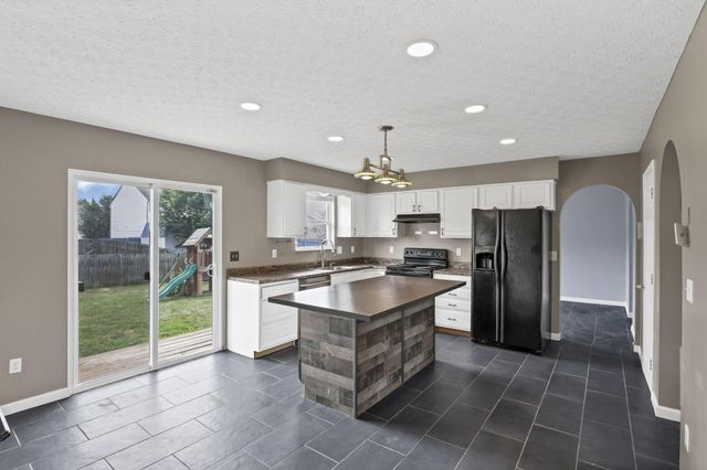 6947 Storm Boat Lane, Canal Winchester, OH 43110