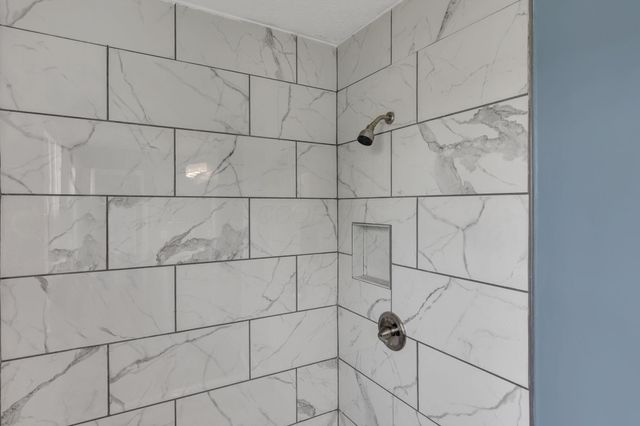 6947 Storm Boat Lane, Canal Winchester, OH 43110