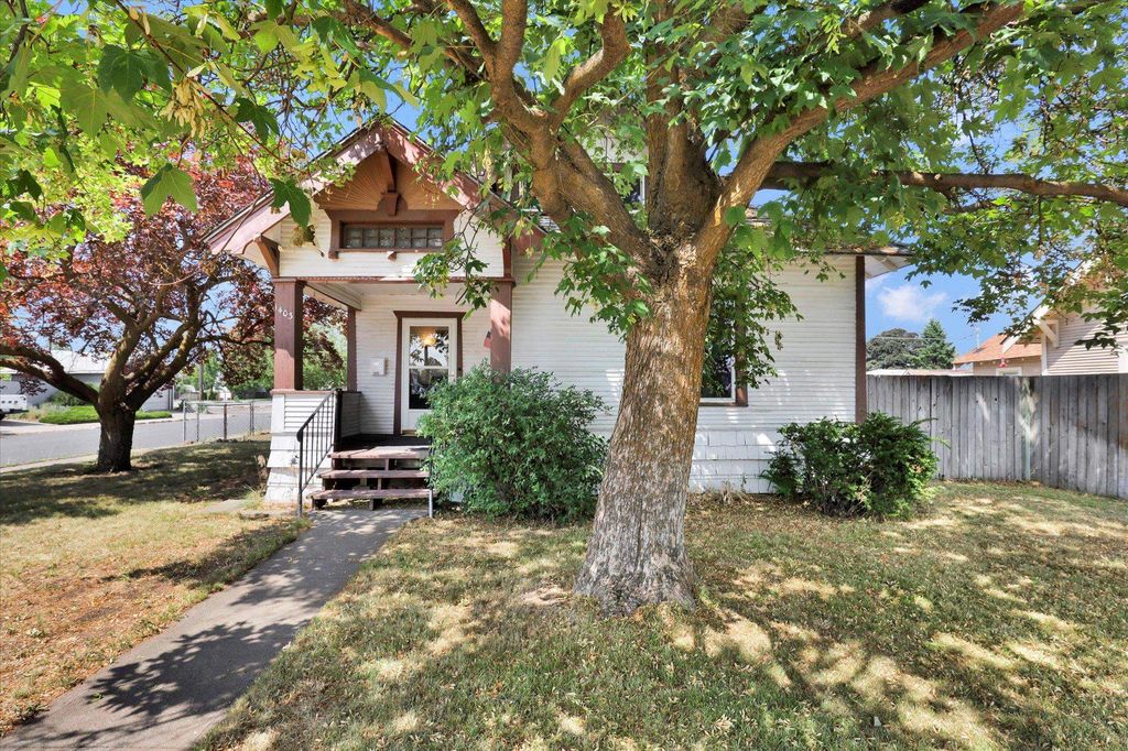 1403 E Olympic Ave, Spokane, WA 99207