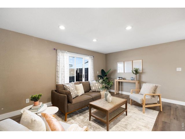 1030 Stuart St, Denver, CO 80204