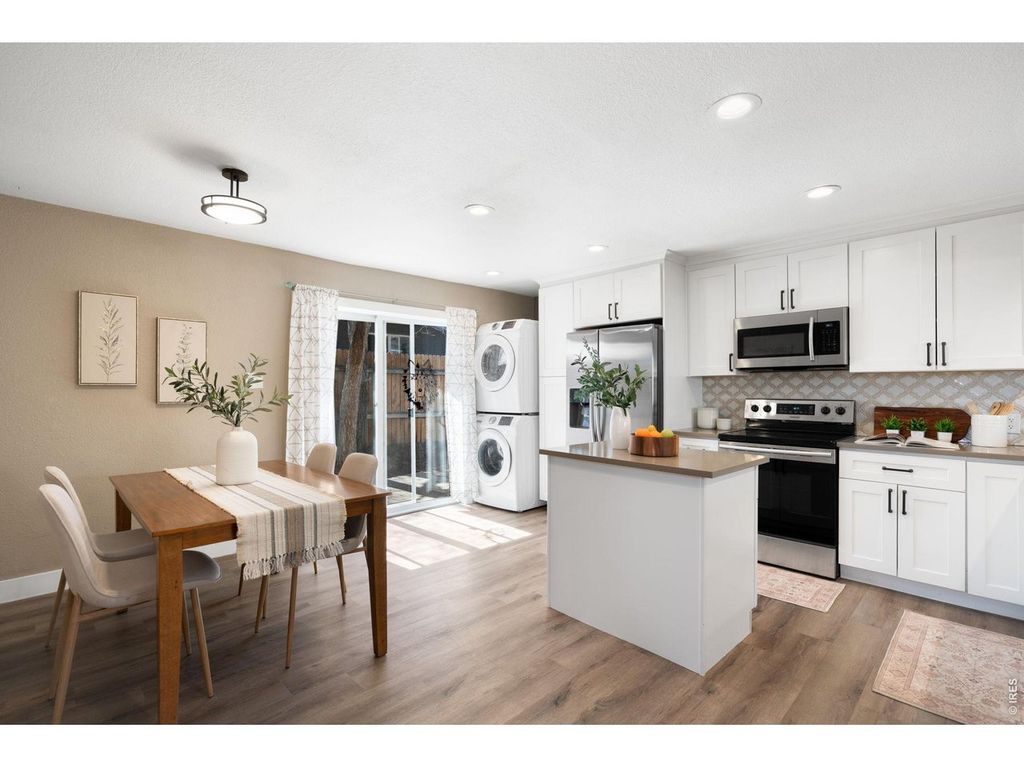 1030 Stuart St, Denver, CO 80204